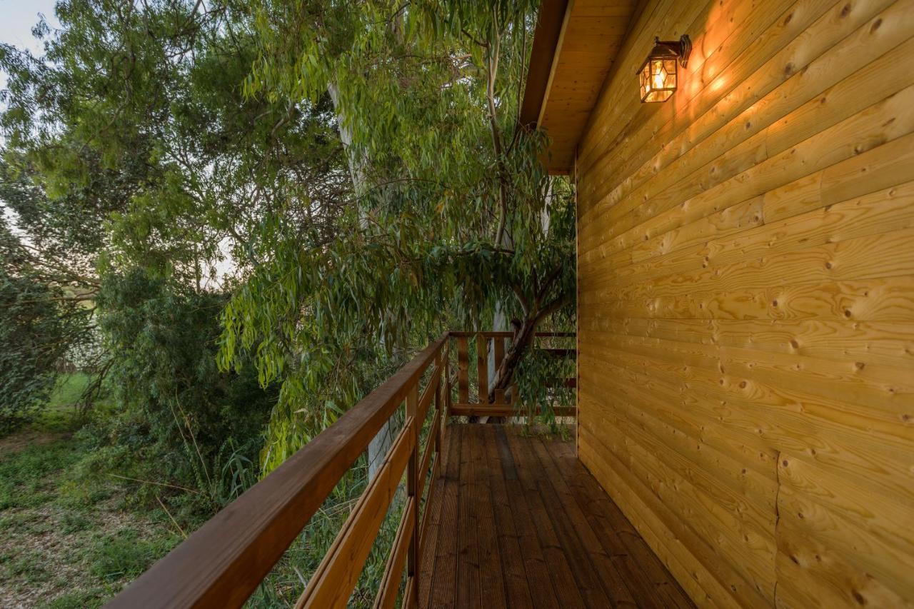River Treehouse Лаганас Екстер'єр фото