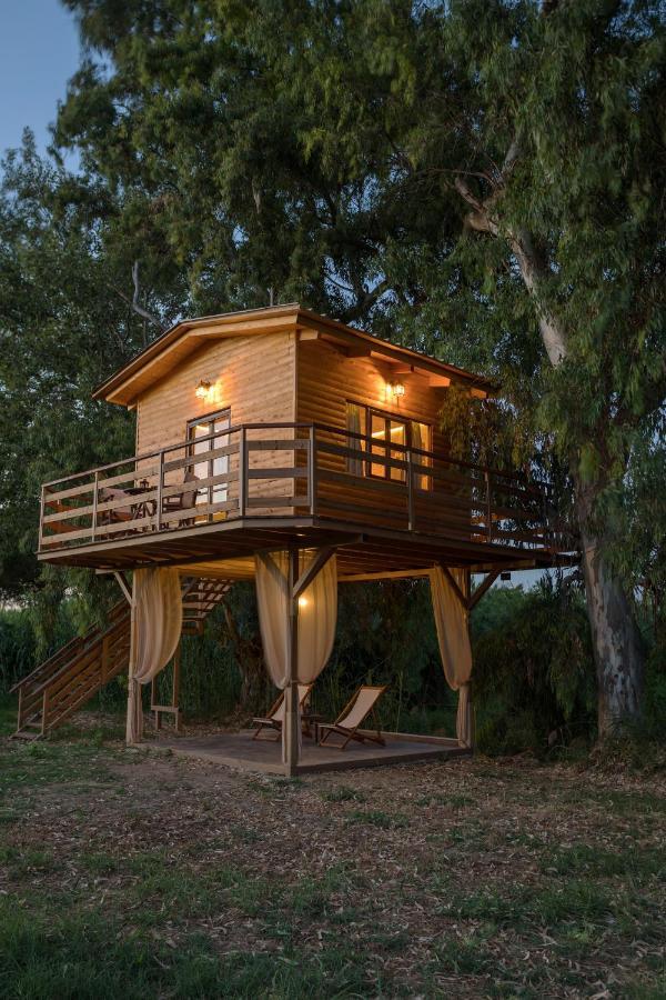River Treehouse Лаганас Екстер'єр фото